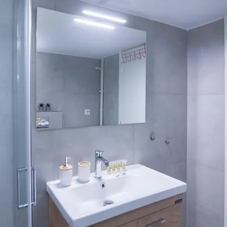 Apartment Fresh Urban 1 Bd With Balcony In Zografou *