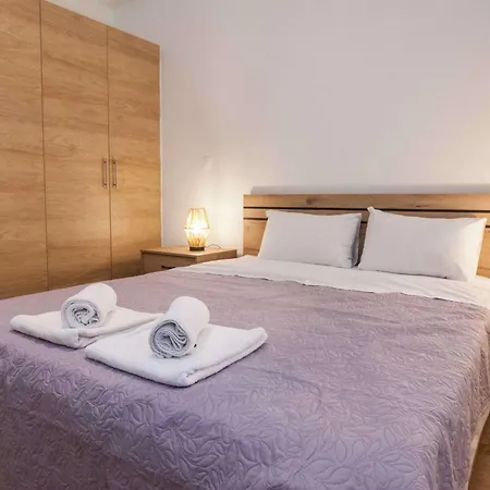 Apartment Fresh Urban 1 Bd With Balcony In Zografou