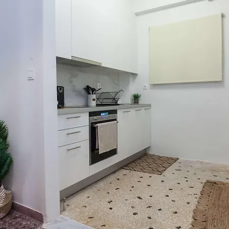 Fresh Urban 1 Bd With Balcony In Zografou Apartment *