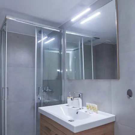 Fresh Urban 1 Bd With Balcony In Zografou Apartment